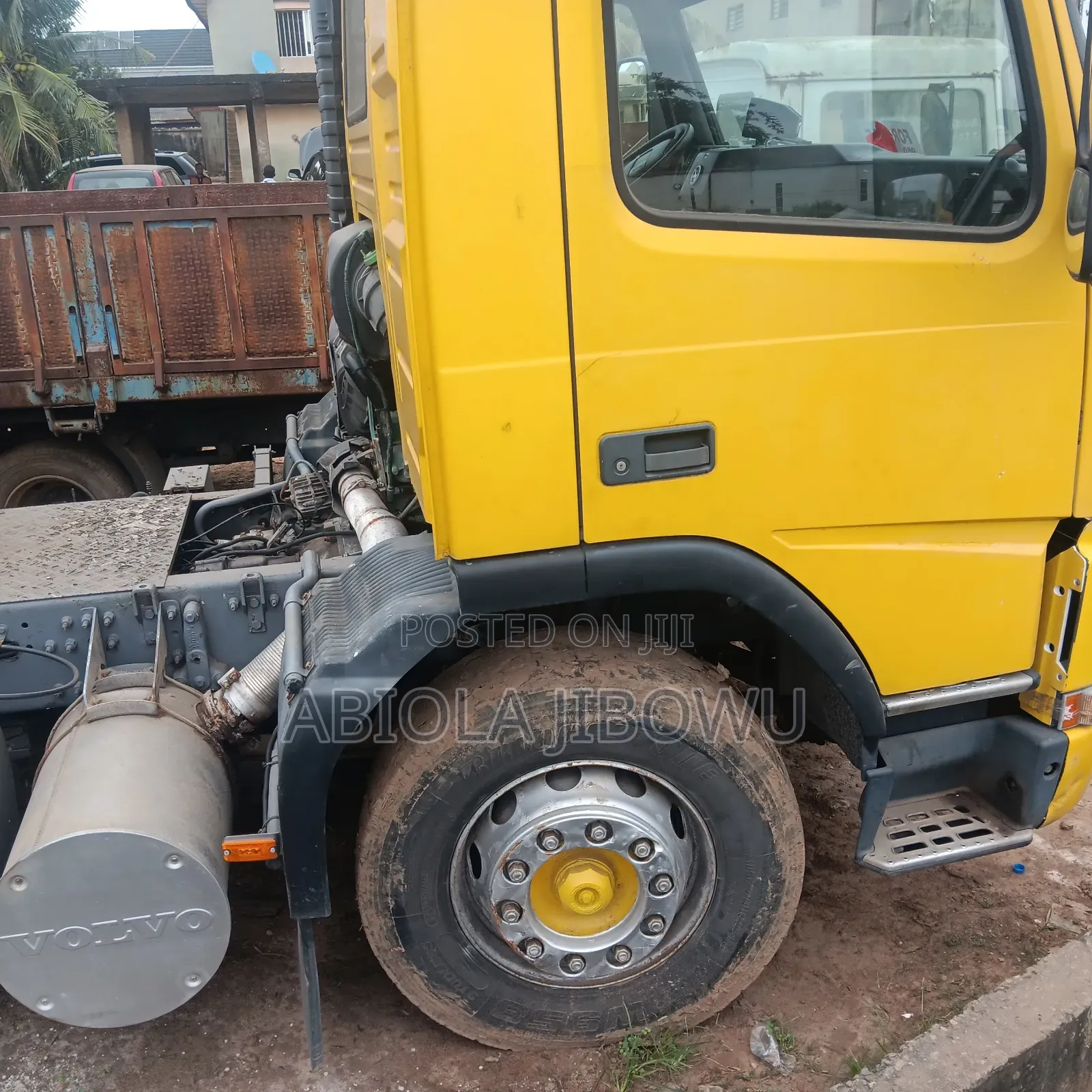 Volvo FM 7 2003 Yellow