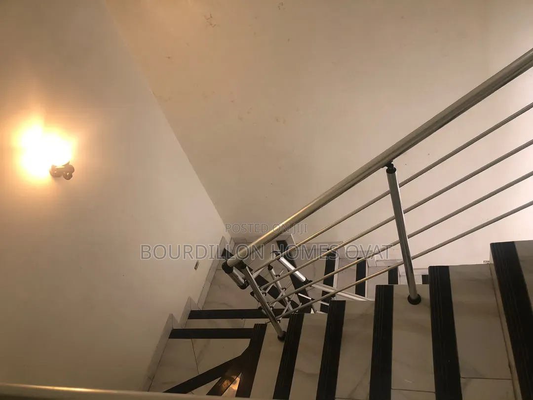 4bdrm Duplex in Lekki County Lagos for rent