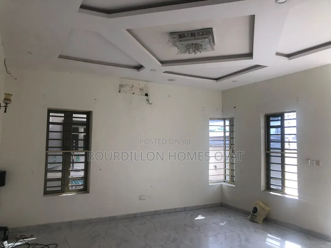 4bdrm Duplex in Lekki County Lagos for rent