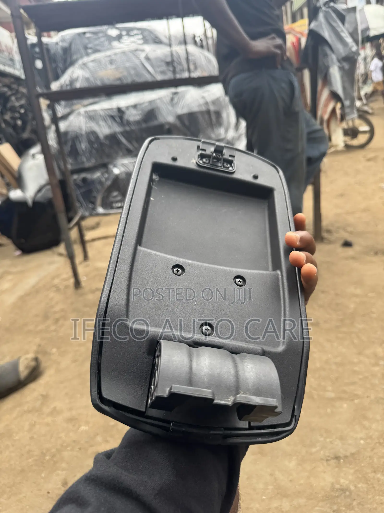 Arm Rest /Hand Rest for Toyota Rav4 2016,2017,2018