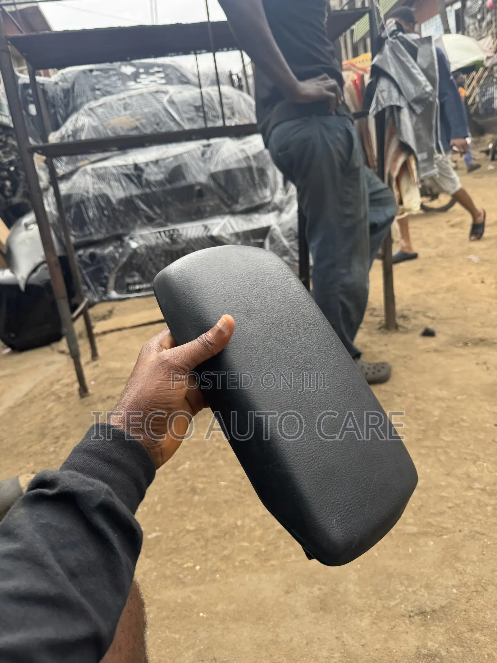 Arm Rest /Hand Rest for Toyota Rav4 2016,2017,2018