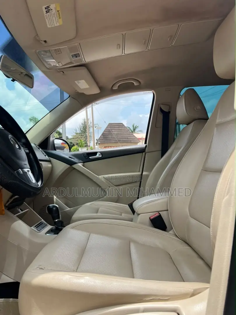 Volkswagen Tiguan 2011