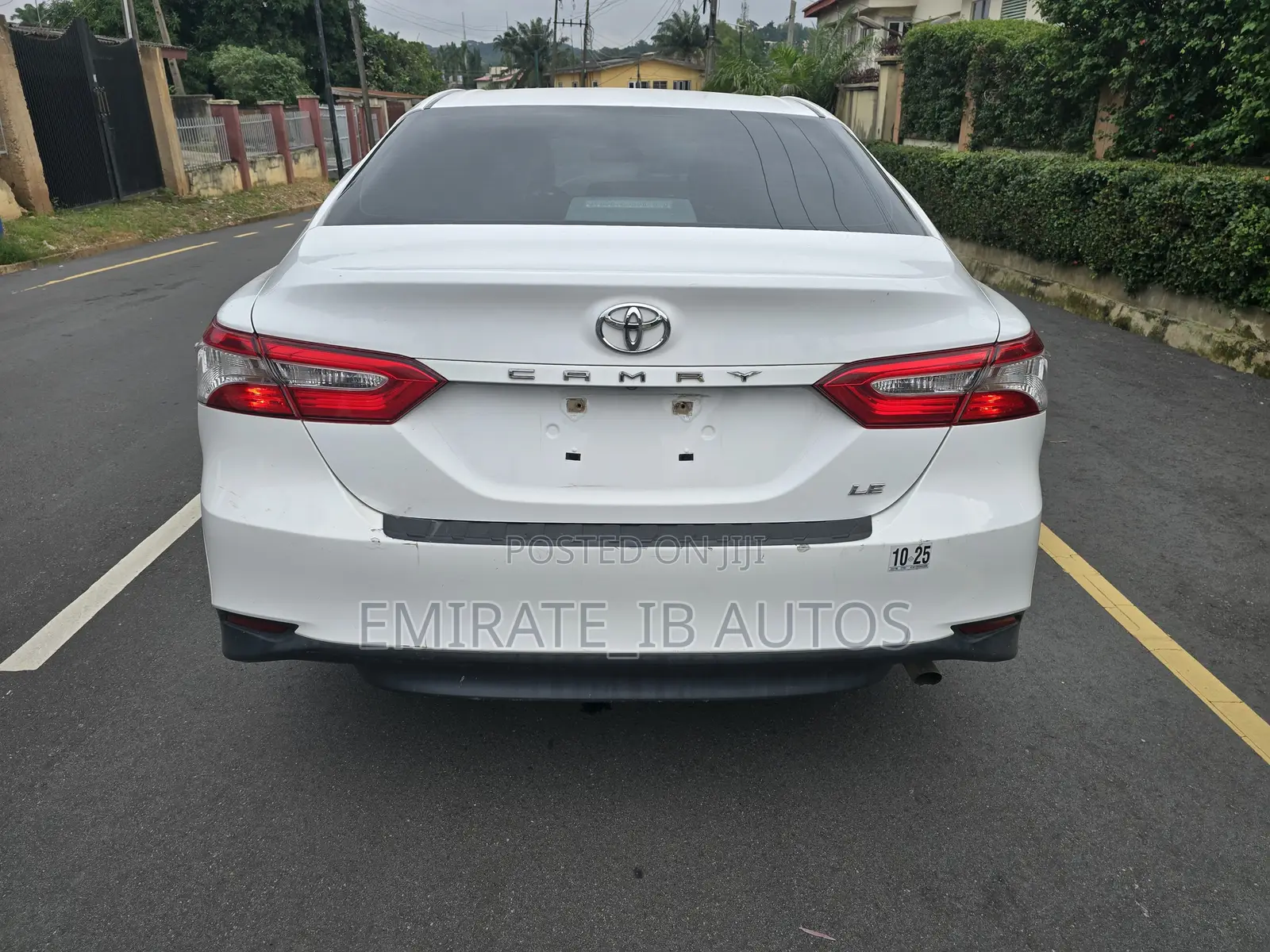 Toyota Camry LE (2.5L 4cyl 8A) 2019 Off white