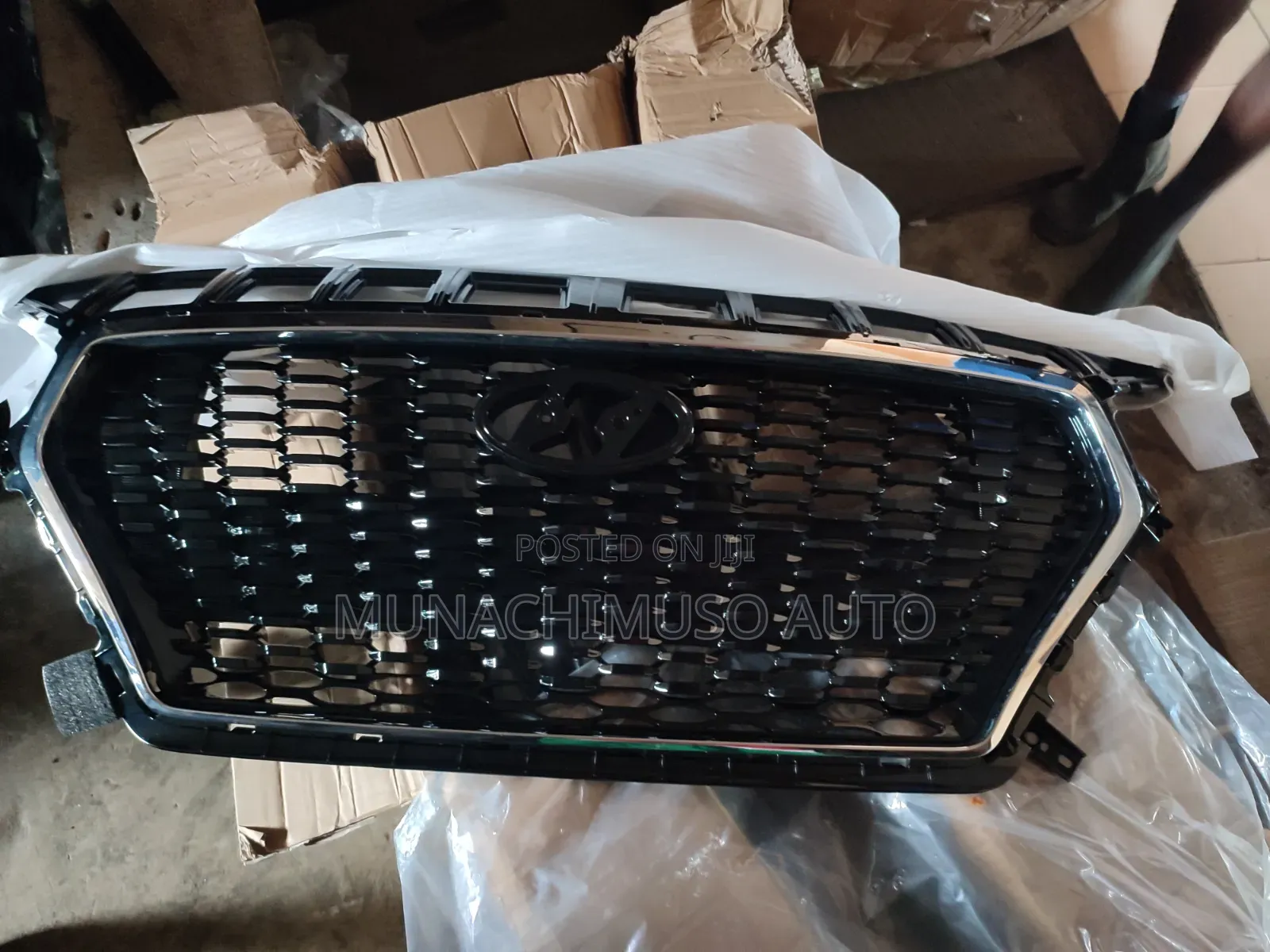 Front Grill Hyundai Elantra GT 2018