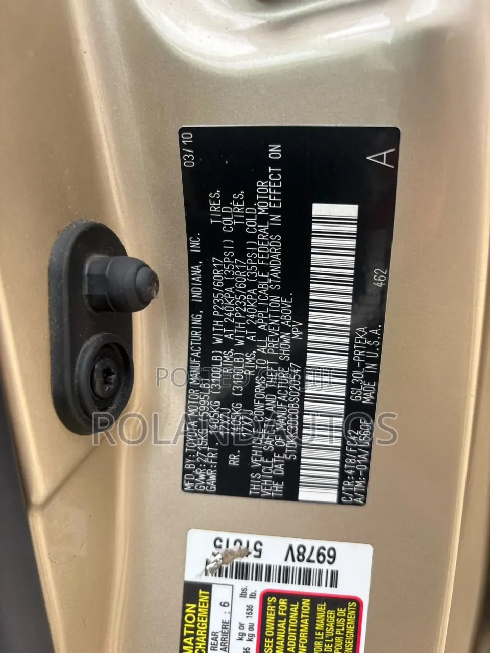Toyota Sienna 2011 Gold