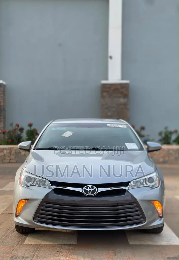 Toyota Camry 2016