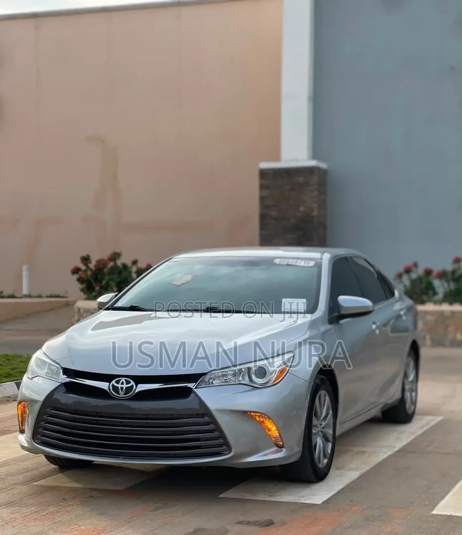 Toyota Camry 2016
