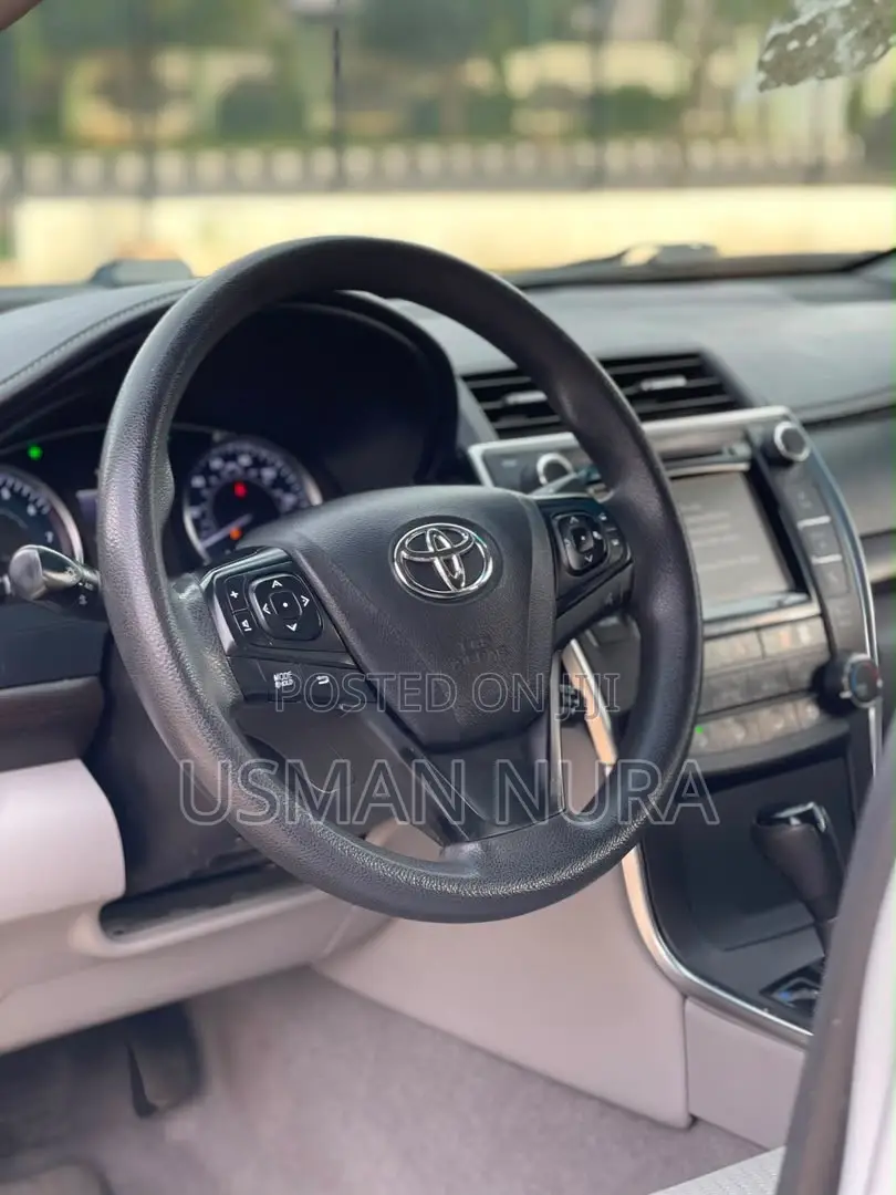 Toyota Camry 2016