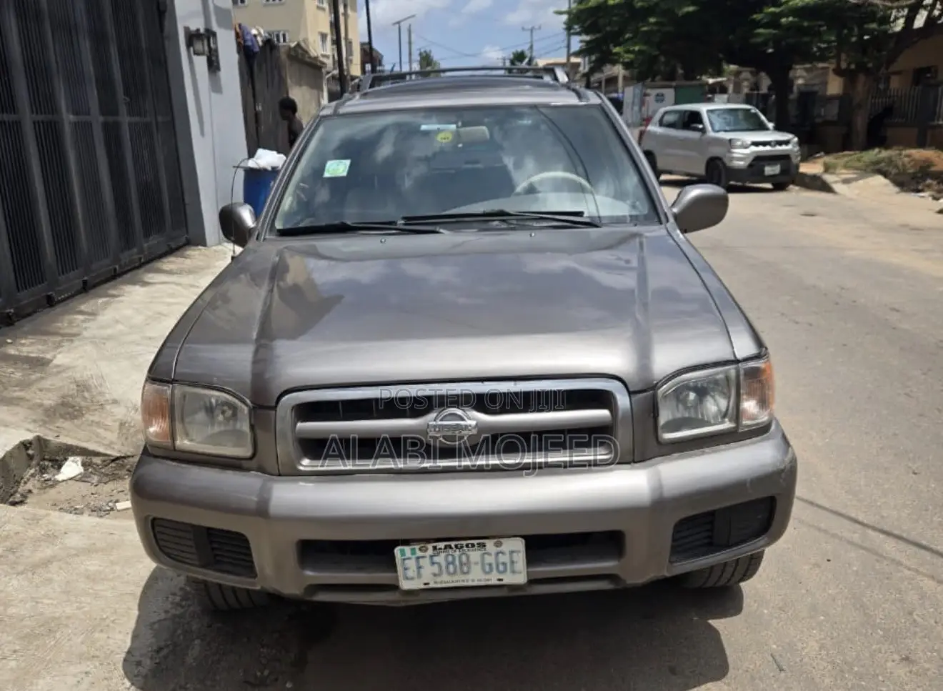 Nissan Pathfinder LE AWD SUV (3.5L 6cyl 4A) 2002 Gray