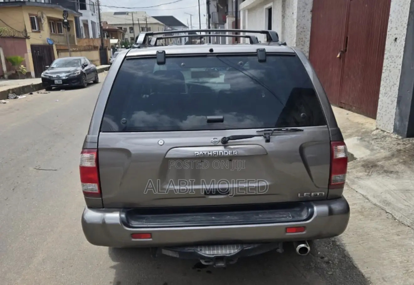 Nissan Pathfinder LE AWD SUV (3.5L 6cyl 4A) 2002 Gray
