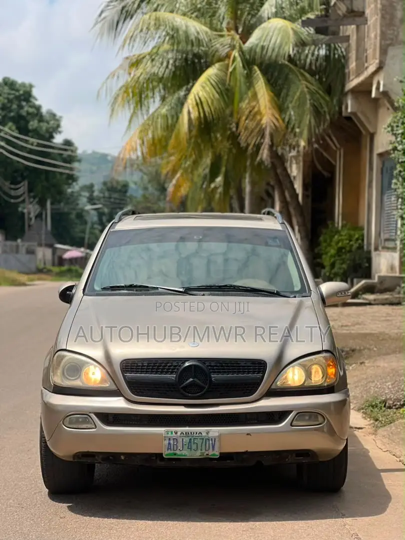 Mercedes-Benz M Class 2002 Gold