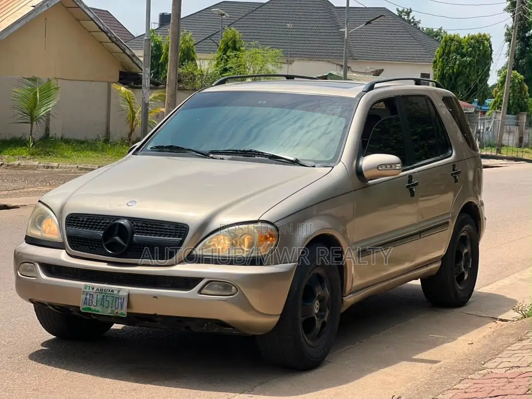 Mercedes-Benz M Class 2002 Gold