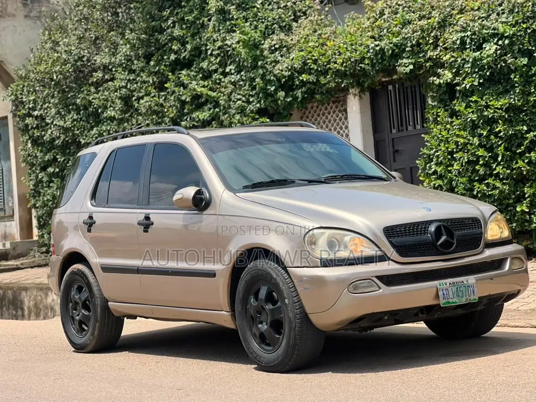 Mercedes-Benz M Class 2002 Gold