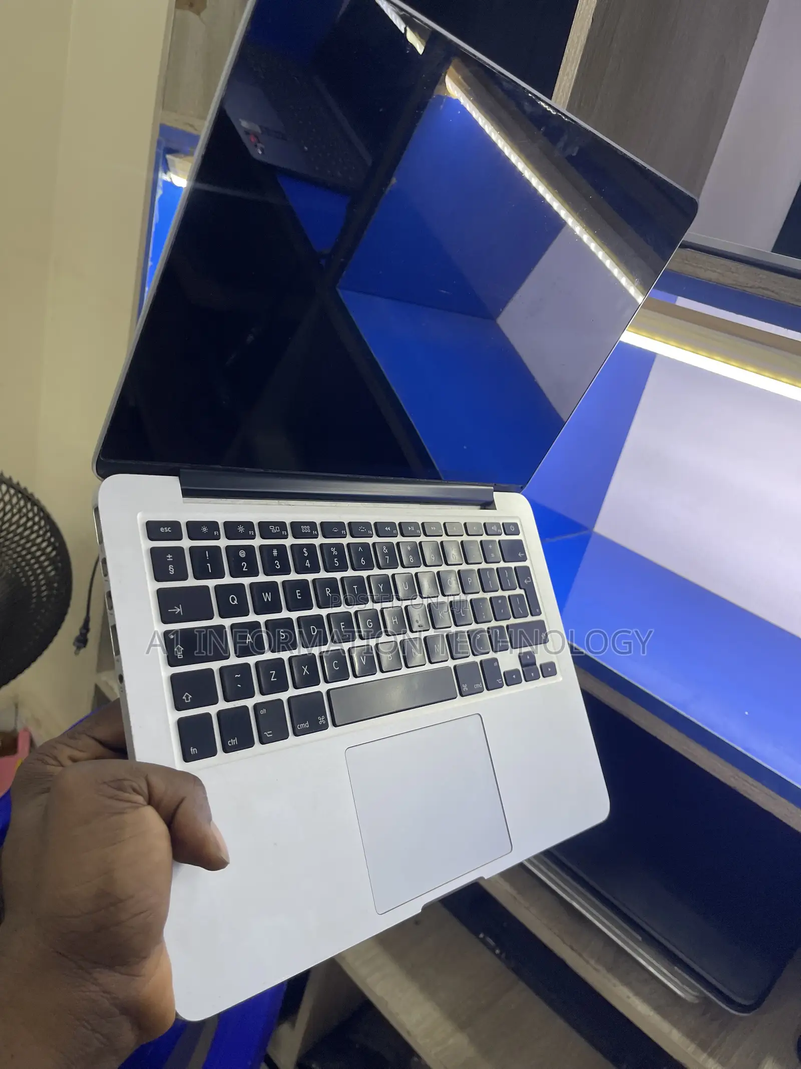 Laptop Apple MacBook 2015 8GB Intel Core i5 SSD 256GB