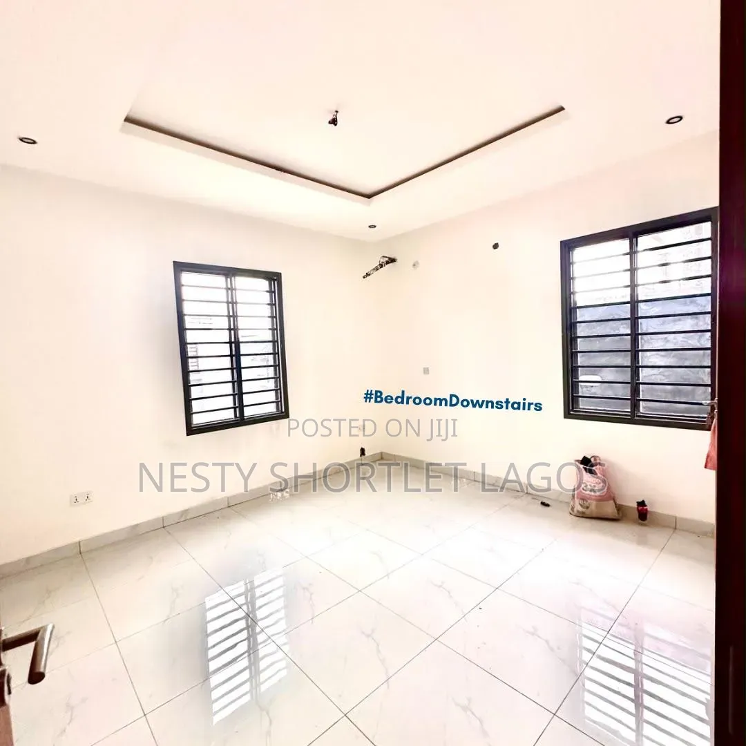 Furnished 5bdrm House in Iseri for sale