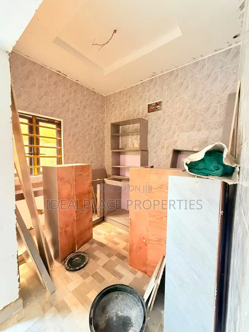 2bdrm Townhouse/Terrace in Magodo for sale