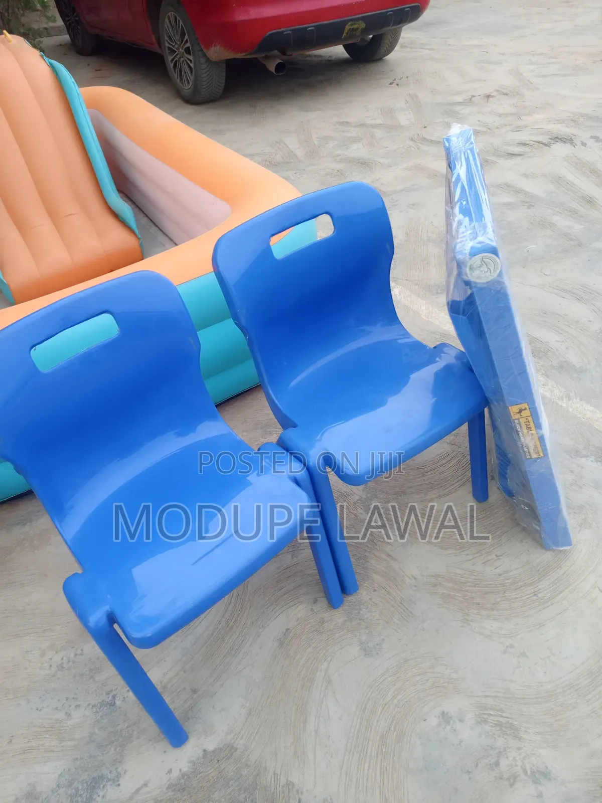 Strong M Chair