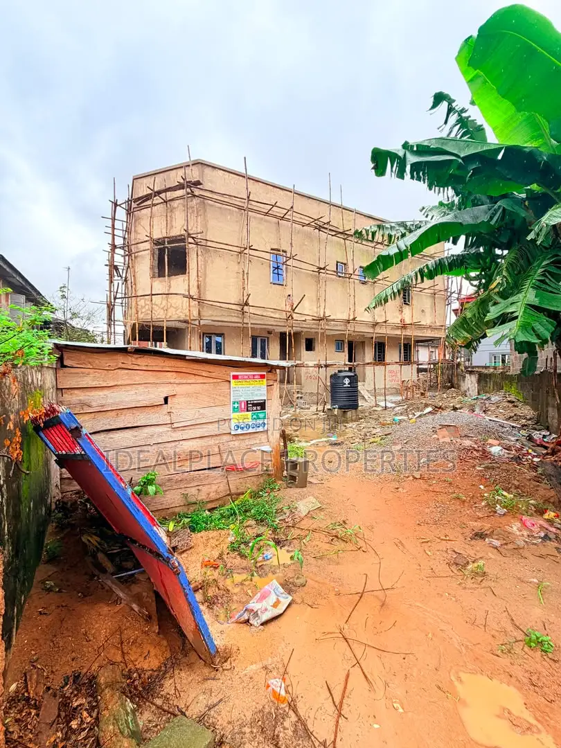 3bdrm Duplex in Surulere for sale