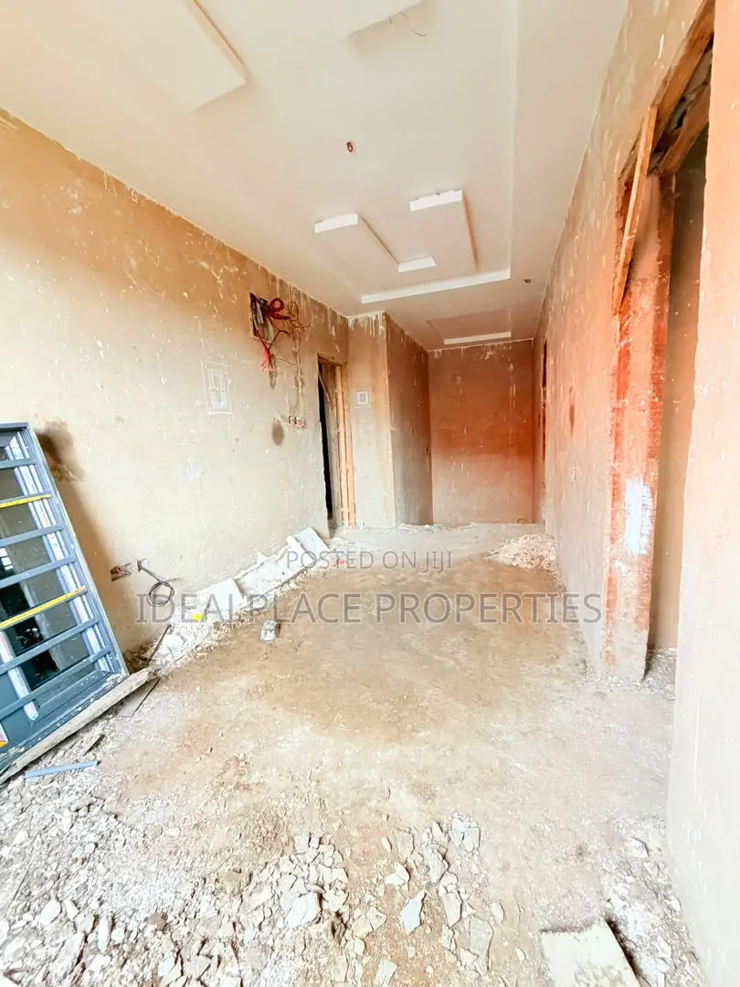 3bdrm Duplex in Surulere for sale