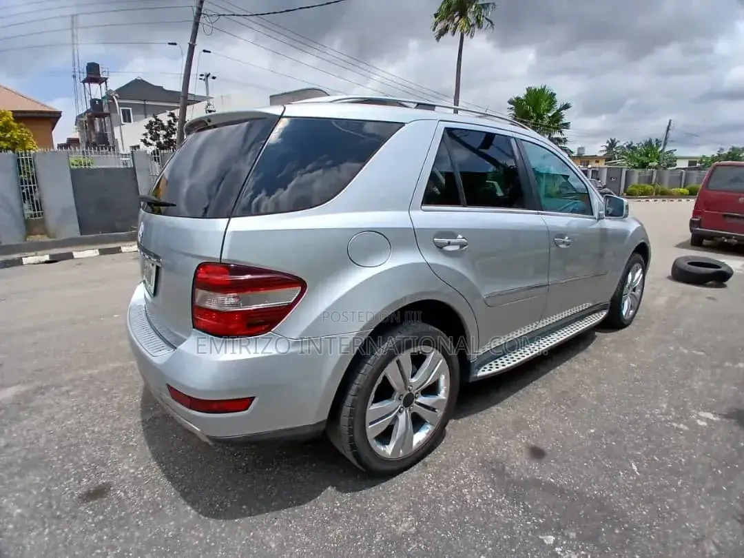 Mercedes-Benz M Class 2011 Silver