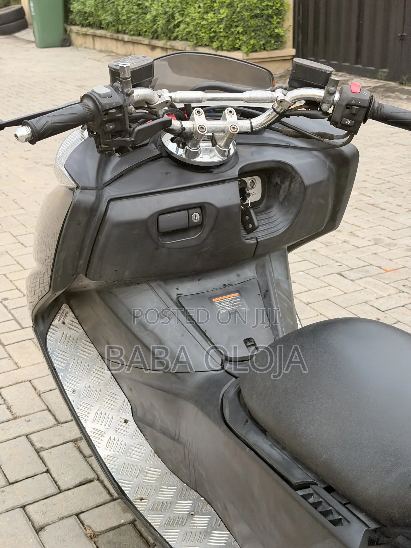Yamaha 2012 Black