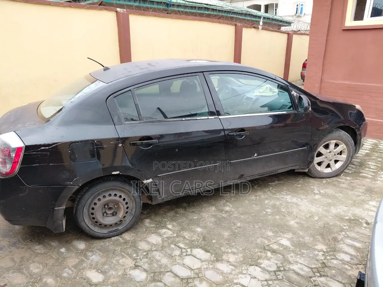 Nissan Sentra 2009 Black