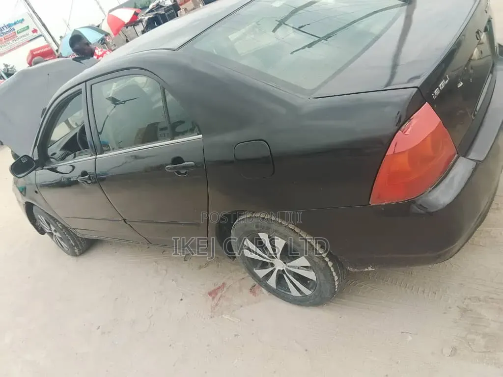 Nissan Sentra 2009 Black
