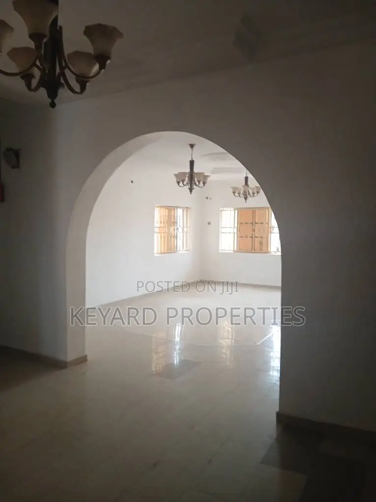 3bdrm Apartment in Jabi for rent