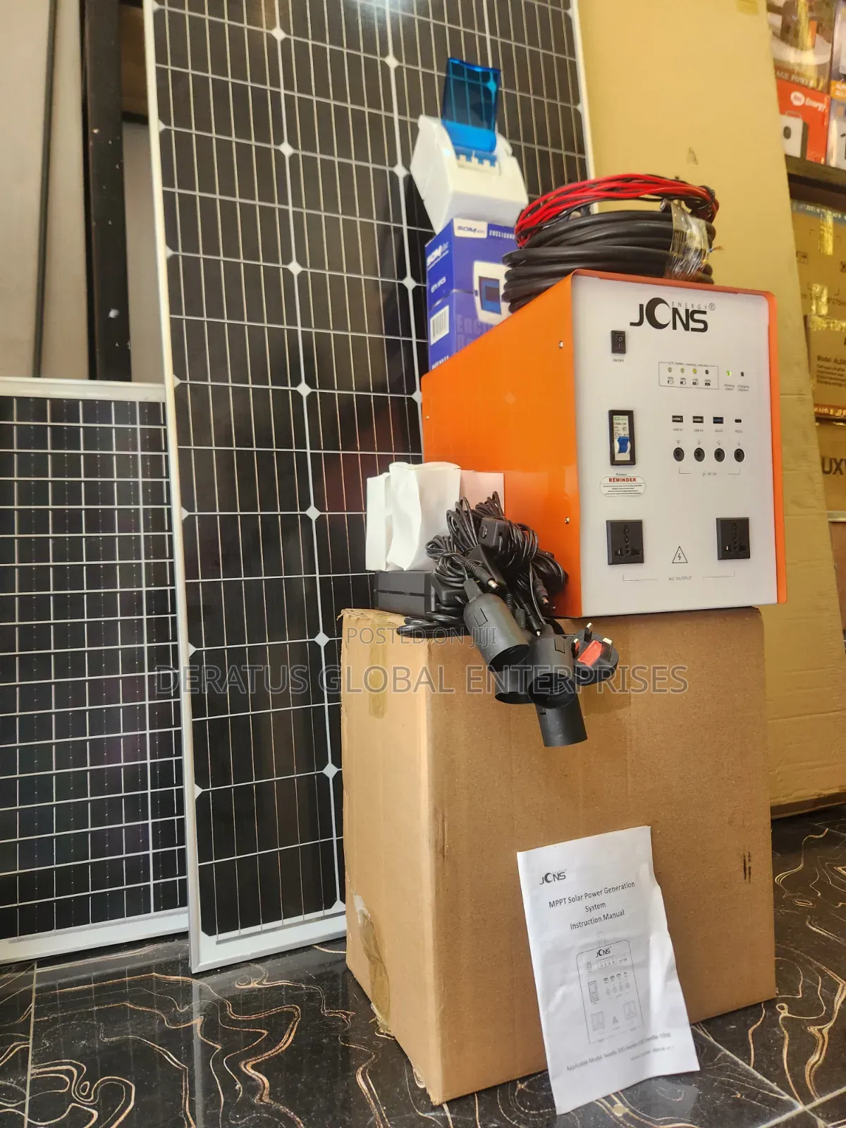 1000W Solar Generator + 200W Solar Panel + 4 DC Bulbs