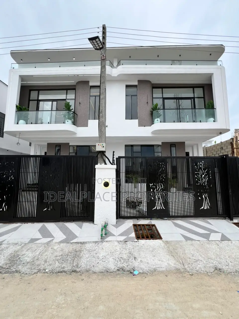 4bdrm House in Ikota for sale
