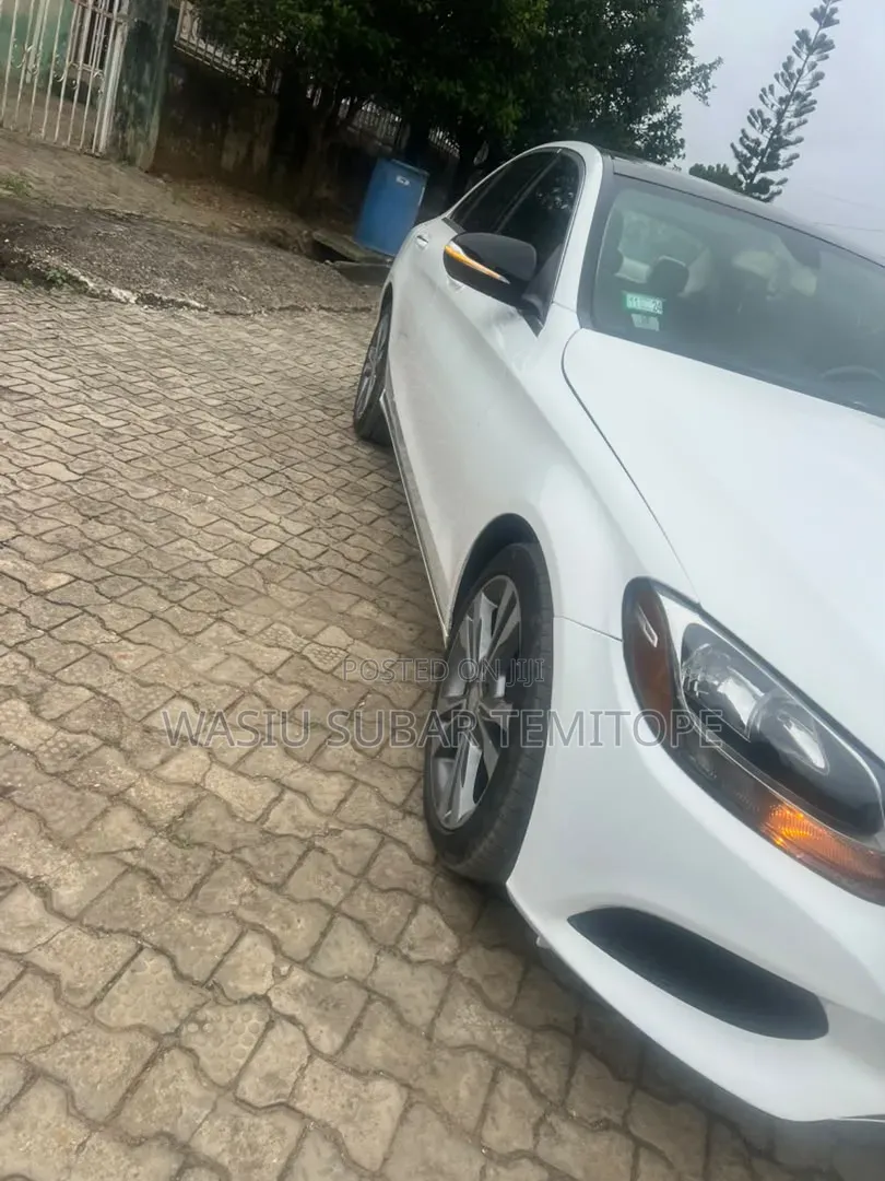 Mercedes-Benz C300 2015 White
