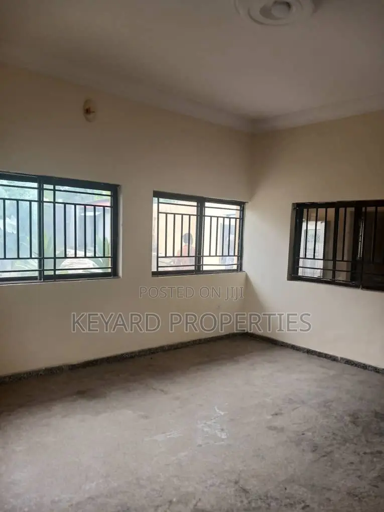 5bdrm Duplex in Jabi for rent