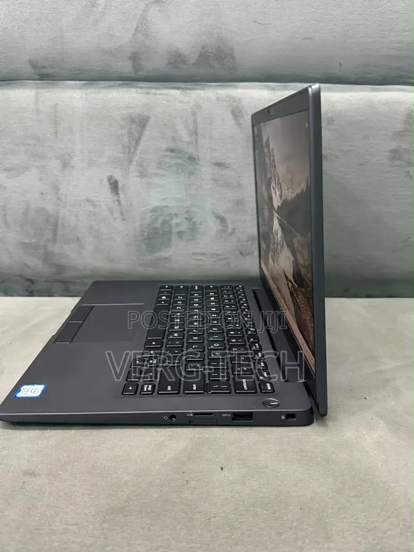 Laptop Dell Latitude 7300 8GB Intel Core i5 SSD 256GB