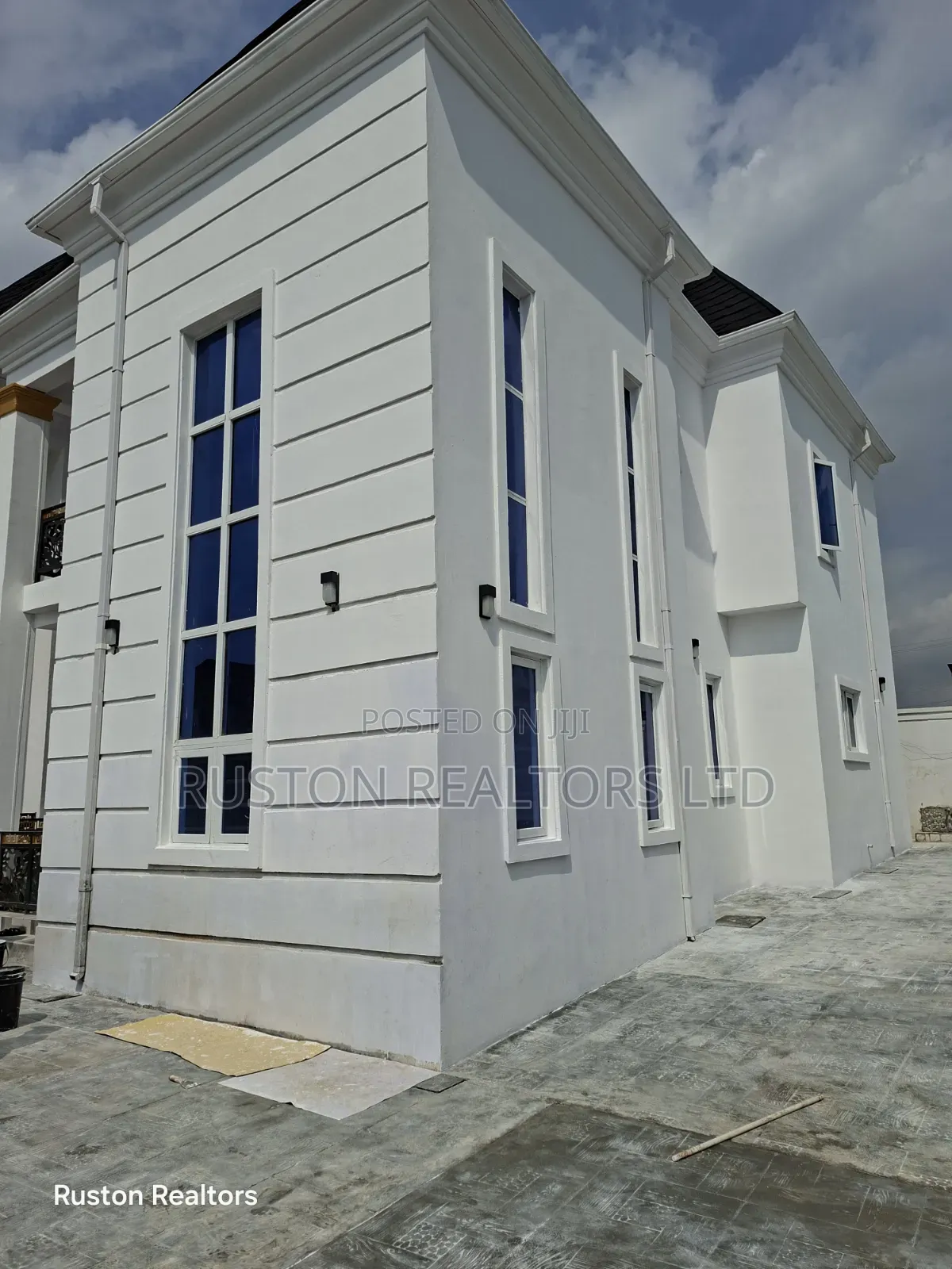 3bdrm Duplex in Akobo for rent