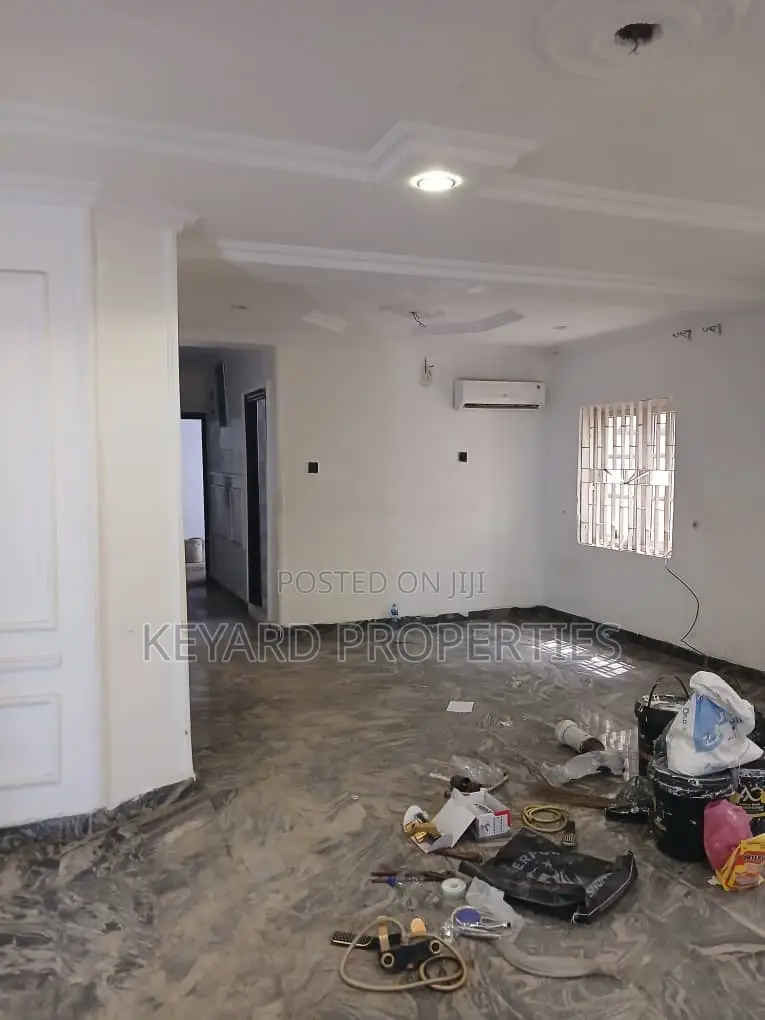 3bdrm Apartment in Wuse 2 for rent