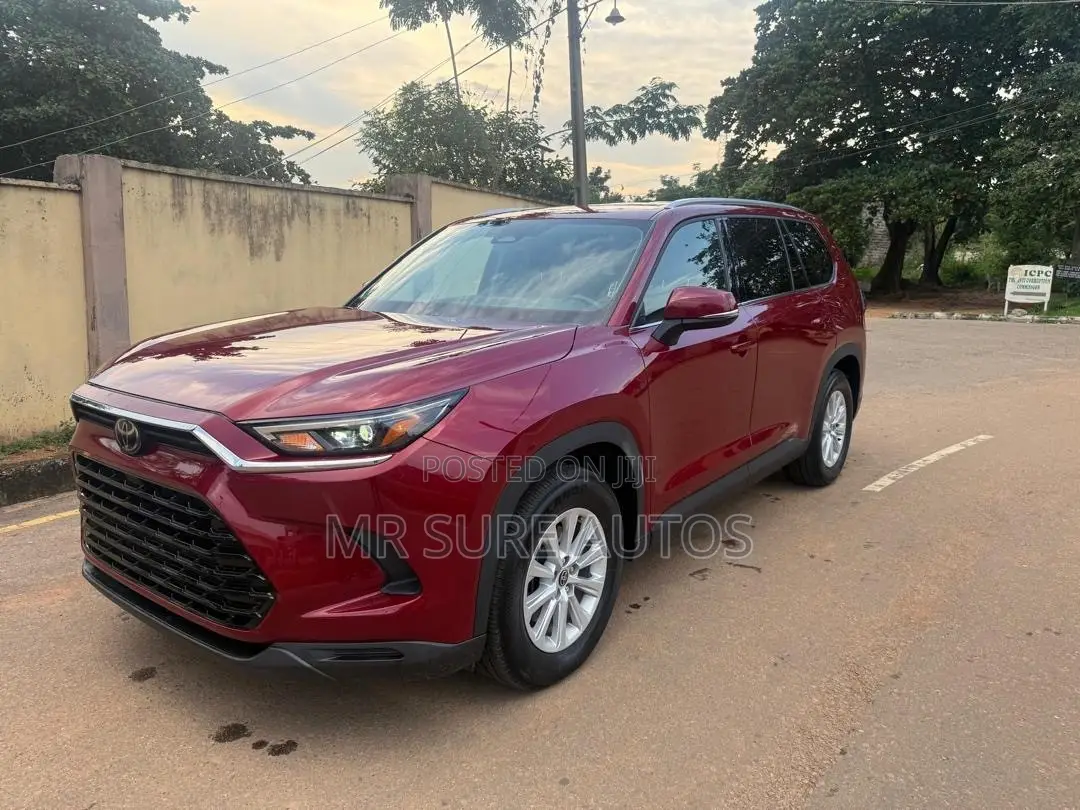Toyota Grand Highlander XLE AWD 2024 Red