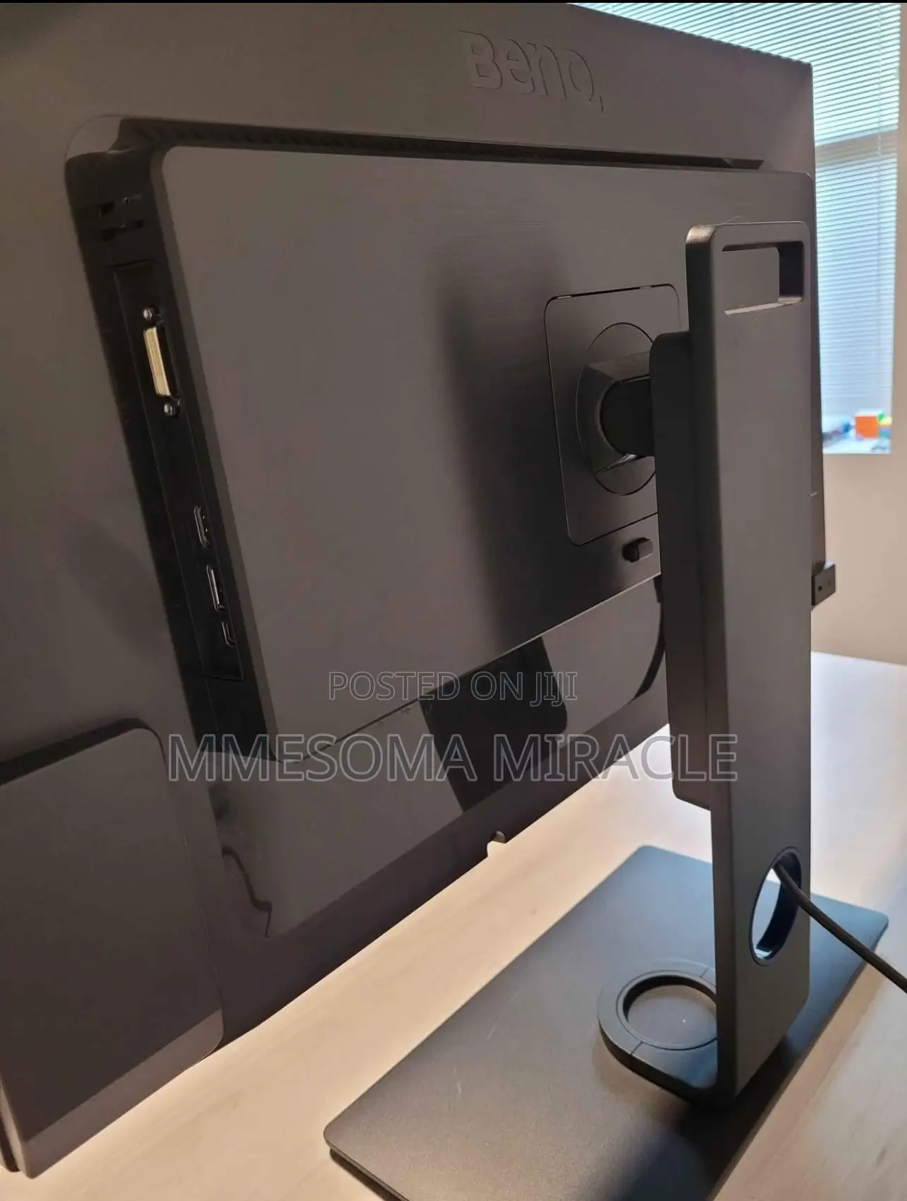 BenQ PD3200Q IPS Graphics Design 32-Inches, WQHD Monitor