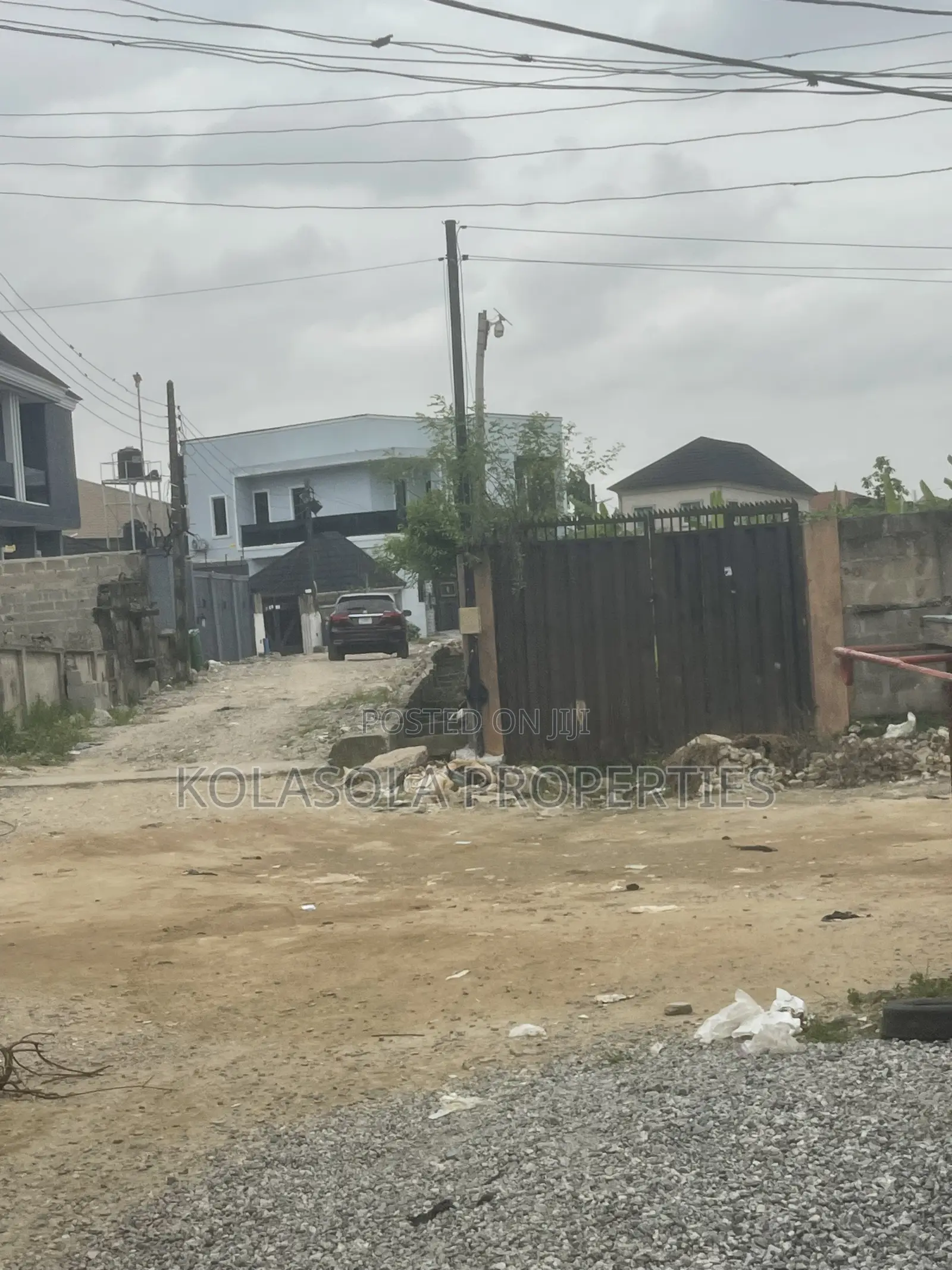 Fenced Land Measuring 426sqmts