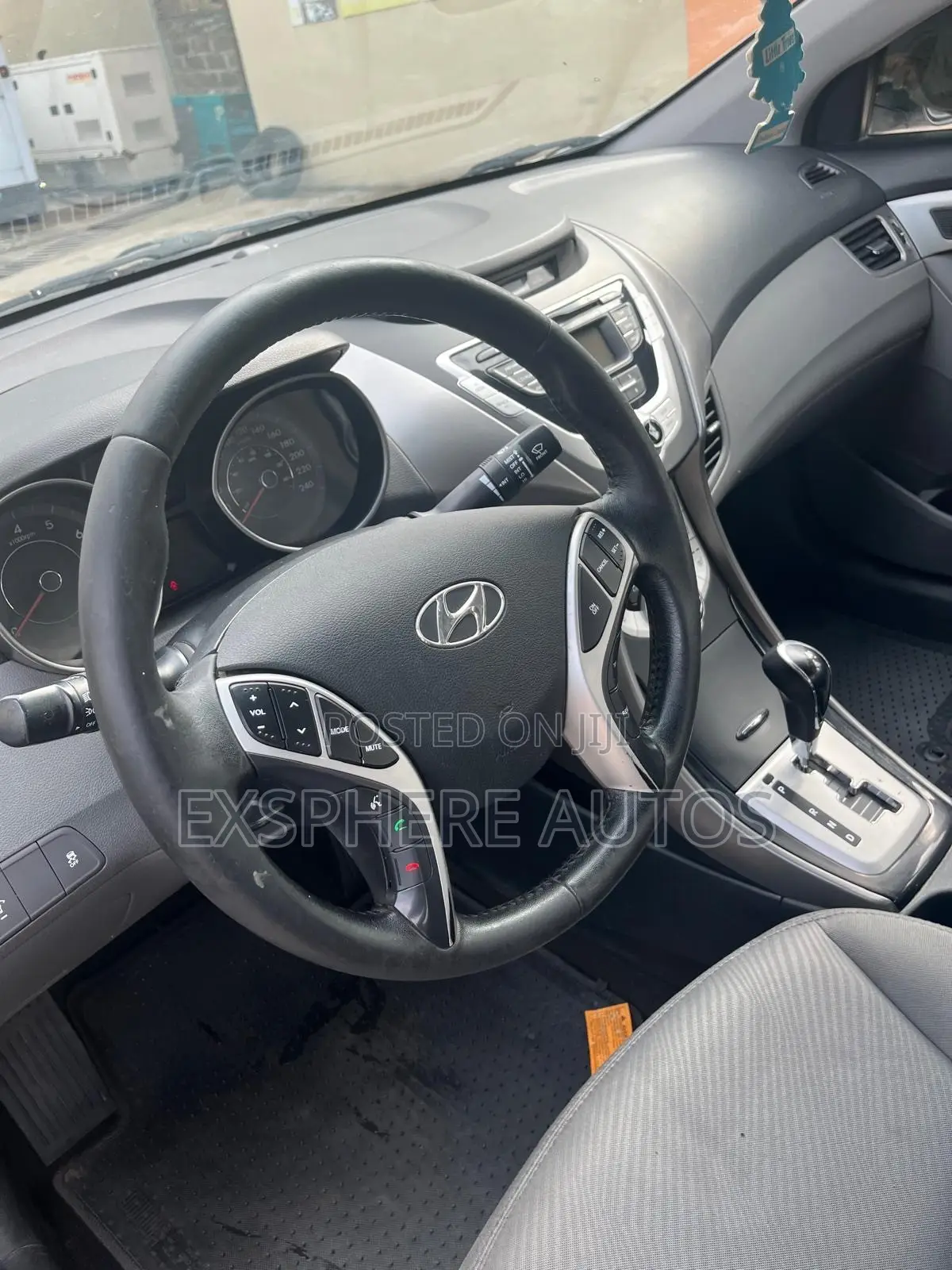 Hyundai Elantra 2011 Silver
