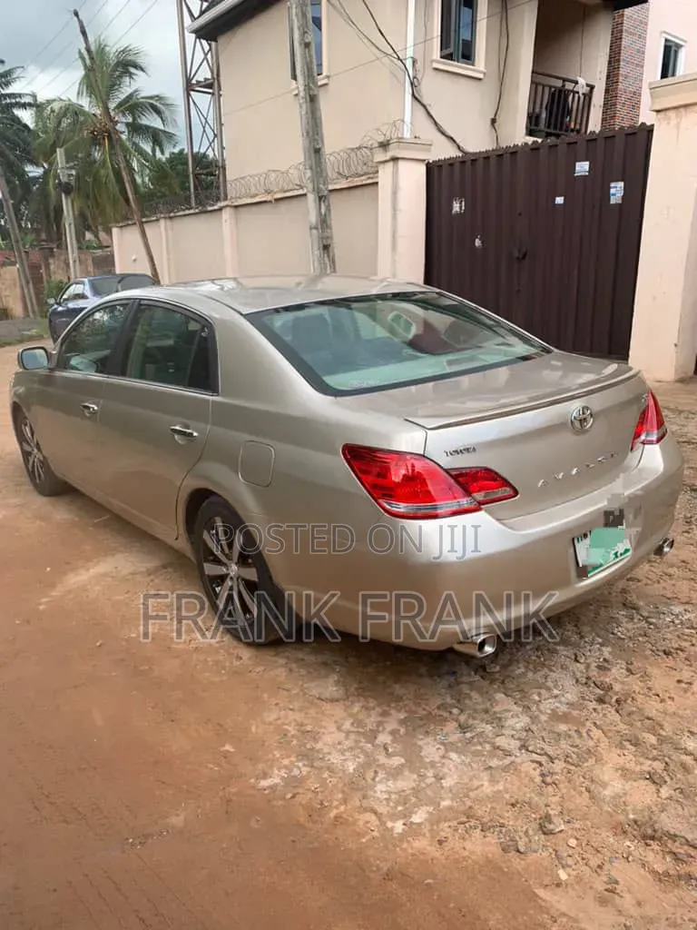 Toyota Avalon 2008 Gold