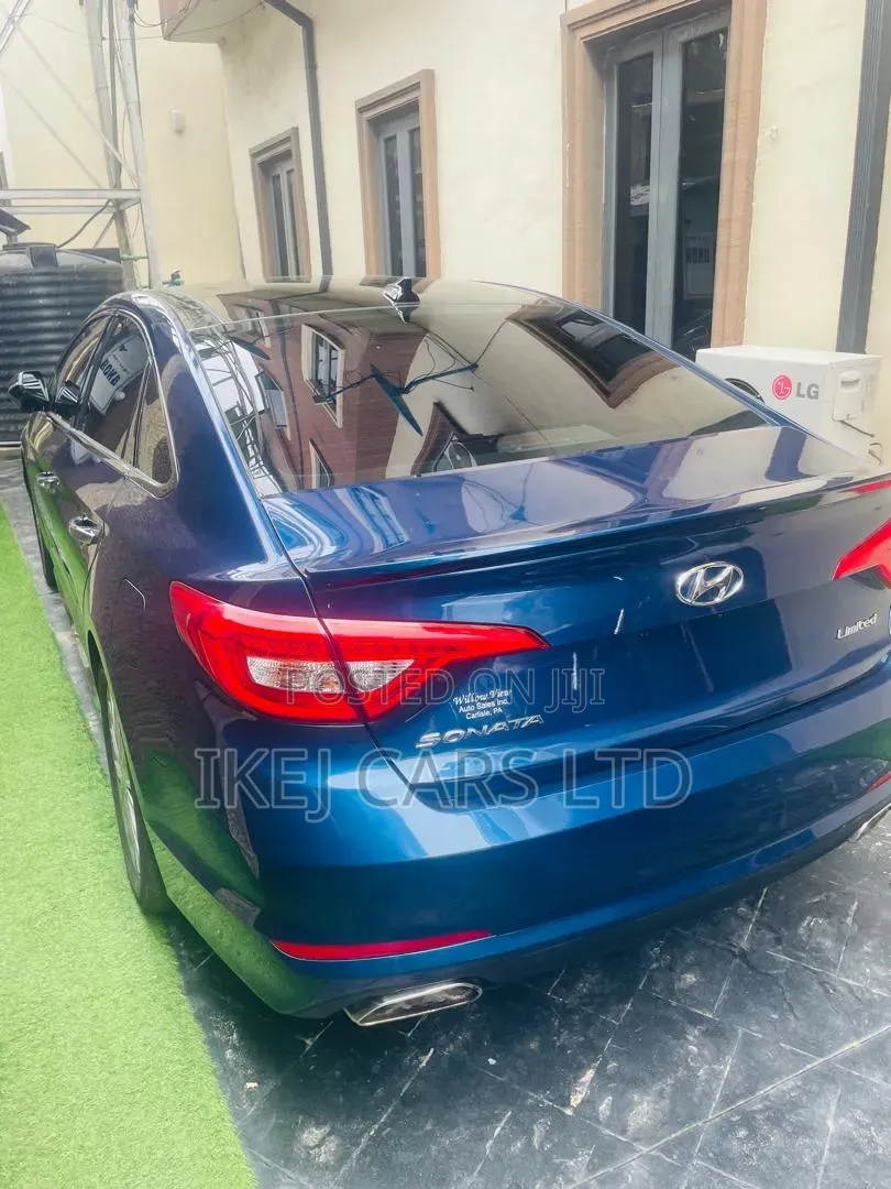 Hyundai Sonata 2016 Blue