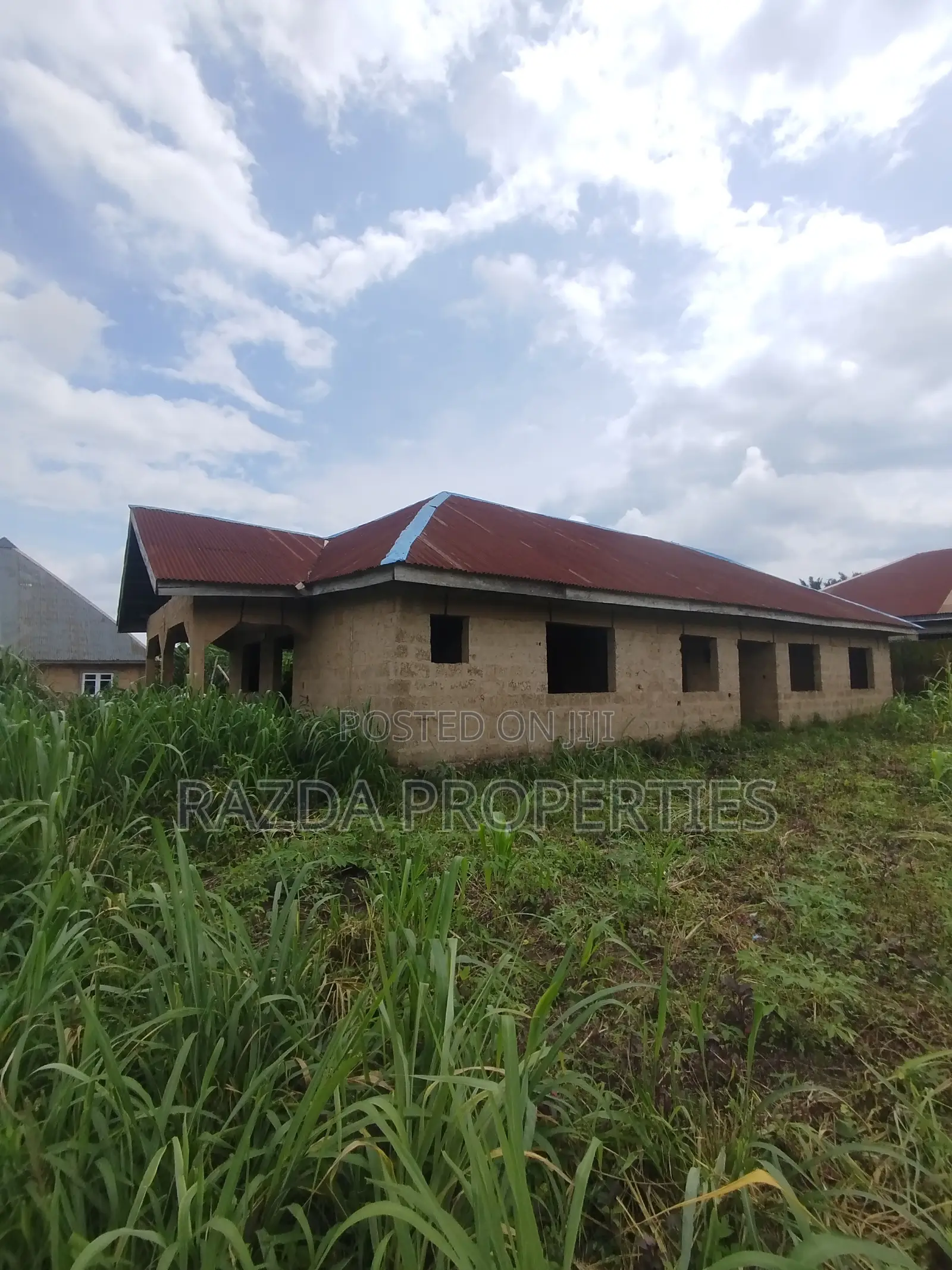 3bdrm Bungalow in Ile Funfun Area, Ife for sale
