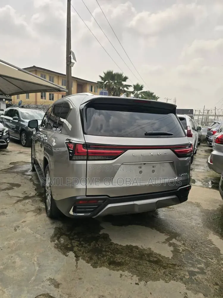 Lexus LX 2023 Gray