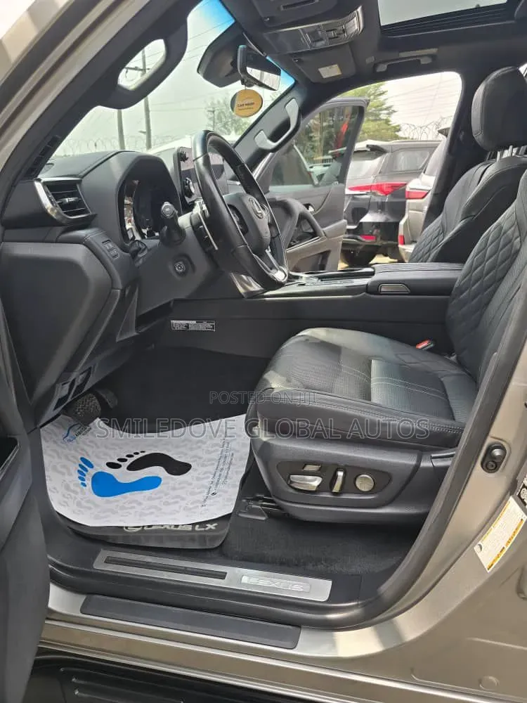 Lexus LX 2023 Gray