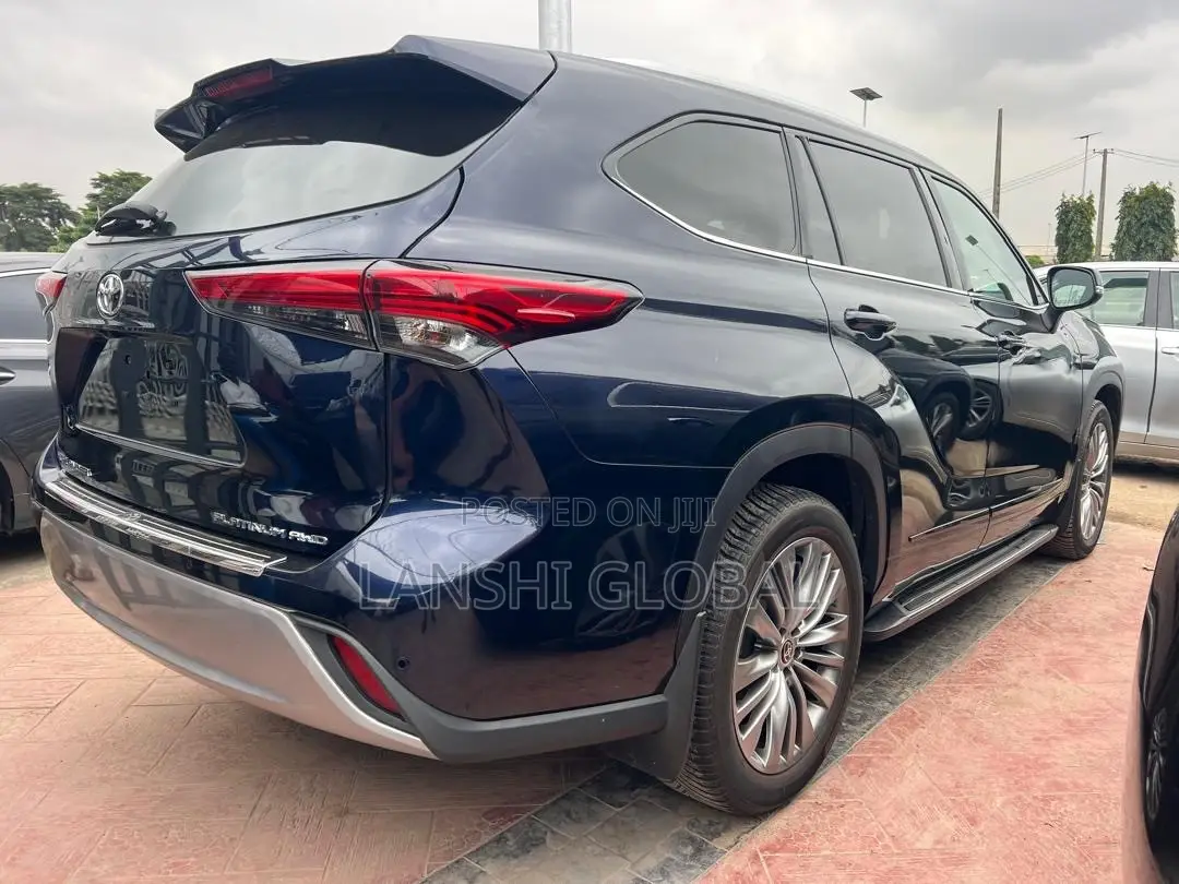 Toyota Highlander Platinum AWD 2020 Blue