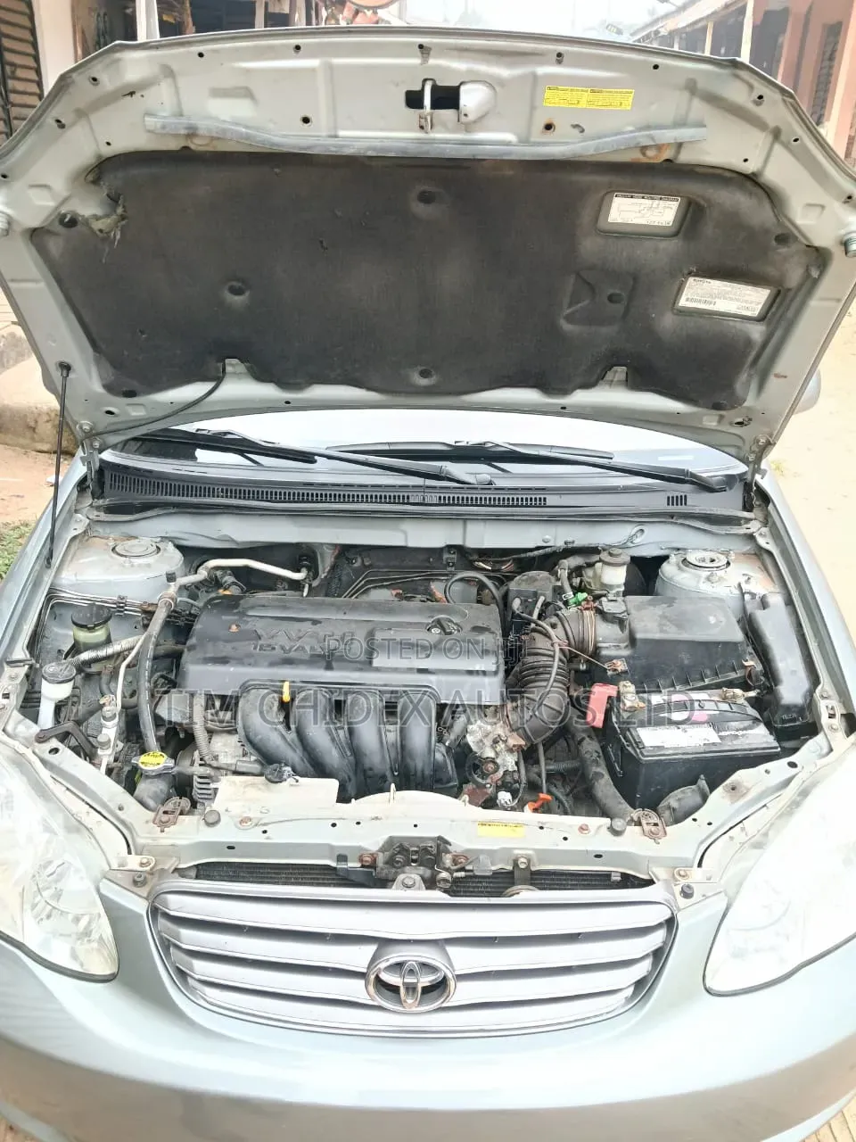 Toyota Corolla LE 2004 Gray