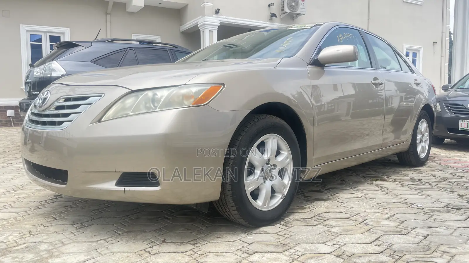 Toyota Camry 2010 Gold