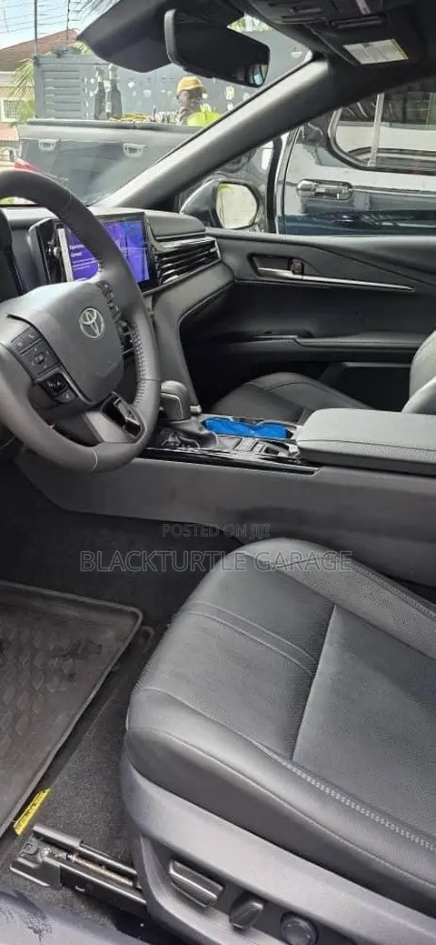 Toyota Camry 2025 Blue