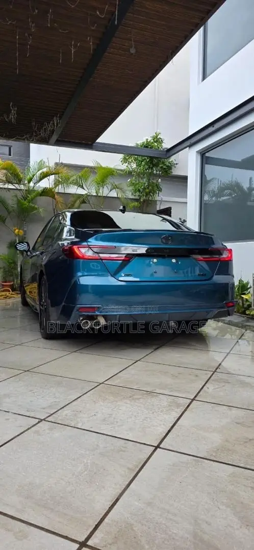 Toyota Camry 2025 Blue
