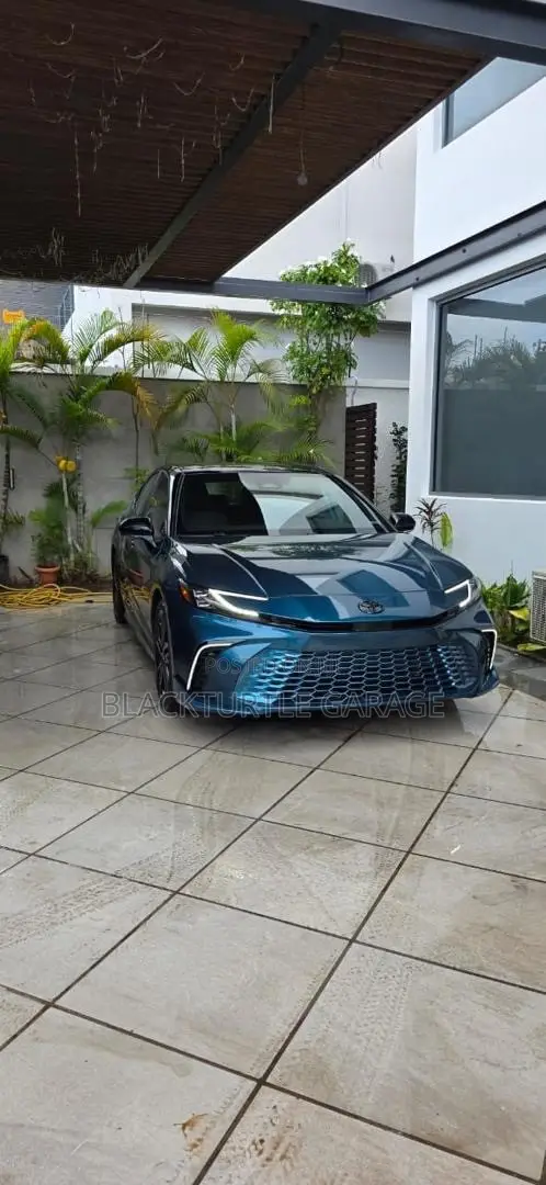 Toyota Camry 2025 Blue